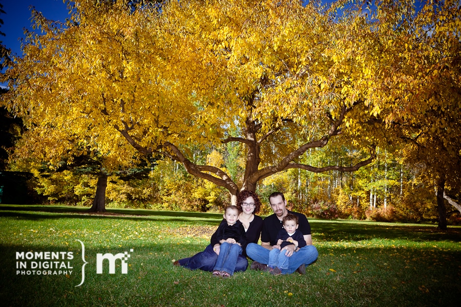 Edmonton Wedding Photographers - Family Session Edmonton Wedding Photographers - Family Session in Hawrelak Park
