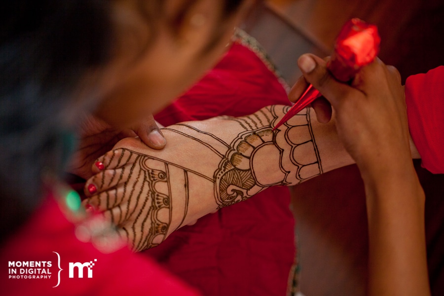 Edmonton Wedding Photographers - Photographs of the Mehndi Ceremony Edmonton Wedding Photographers - Photographs of the Mehndi Ceremony