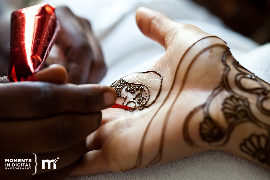 Edmonton Wedding Photographers - Photographs of the Mehndi Ceremony Edmonton Wedding Photographers - Photographs of the Mehndi Ceremony