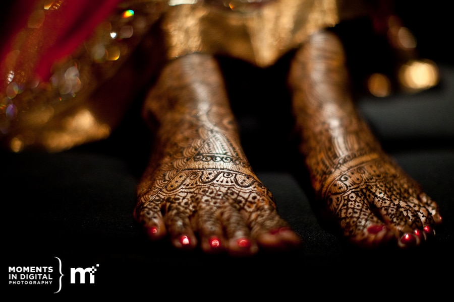 Edmonton Wedding Photographers - Photographs of the Mehndi Ceremony Edmonton Wedding Photographers - Photographs of the Mehndi Ceremony