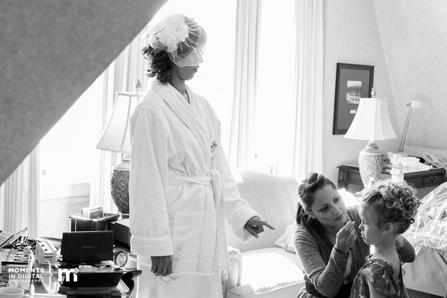 Edmonton_Wedding_Photographers_2 Bride Getting Ready at the Hotel Macdonald