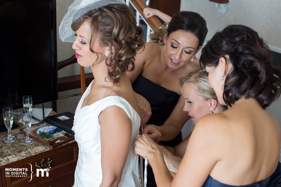 Edmonton_Wedding_Photographers_5 Edmonton Wedding Photographers - Bride Getting Ready