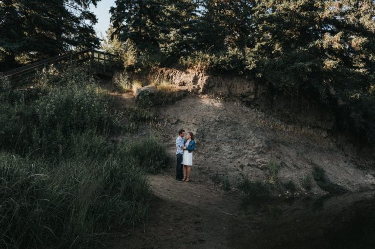 Edmonton Engagement Photogrraphers - Photos in Whitemud Park