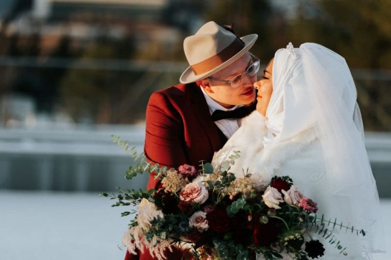 Edmonton Wedding Photographers - Winter wedding photos at the Muttart Conservatory