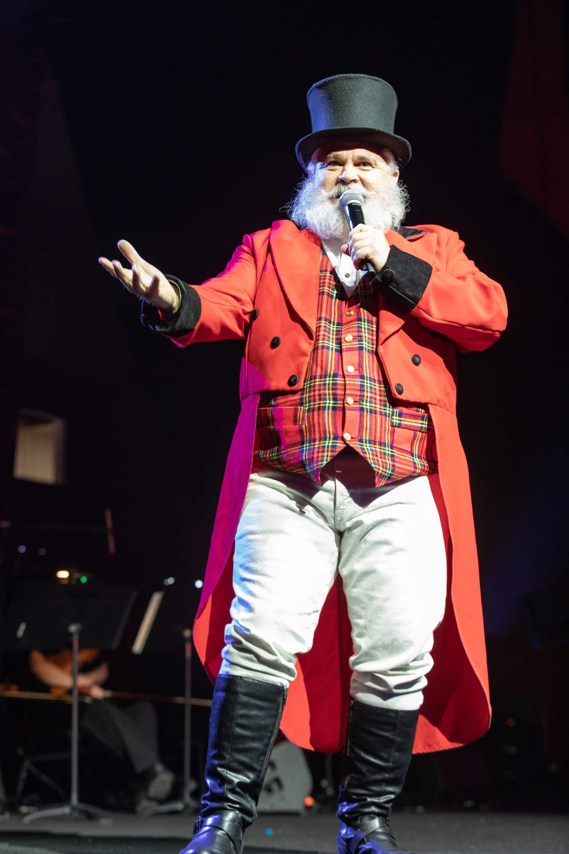 20241101_CASA_Gala_140 Performers from Firefly Theatre & Circus in Edmonton entertain the guests at an event at the Edmonton Convention Centre