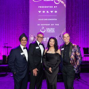 edmonton-event-photography-square-4_2 Guests pose for a group photo at the Royal Ball in Support of the Royal Alexander Hospital Foundation at the Edmonton Convention Centre.
