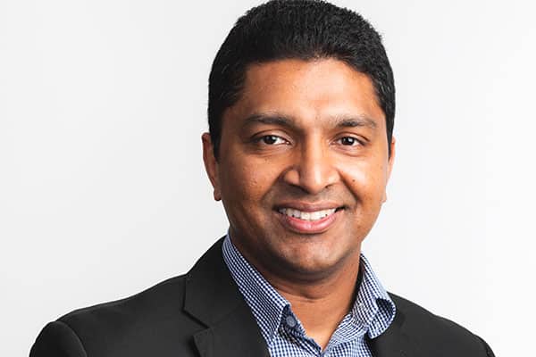 edmonton-headshot-photograph-individual-headshot-white-backdrop Edmonton Headshot Photography