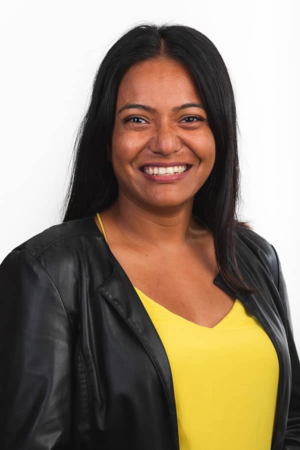 edmonton-headshot-photography-doreen Edmonton Headshot Photography - team photos